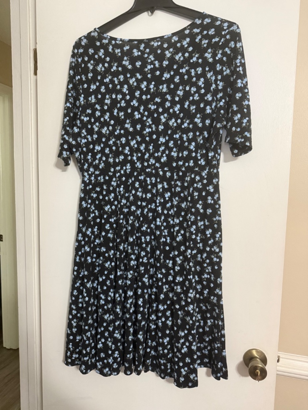 Torrid 2x Super Soft Skater Mini Dress floral EUC - Picture 5 of 8
